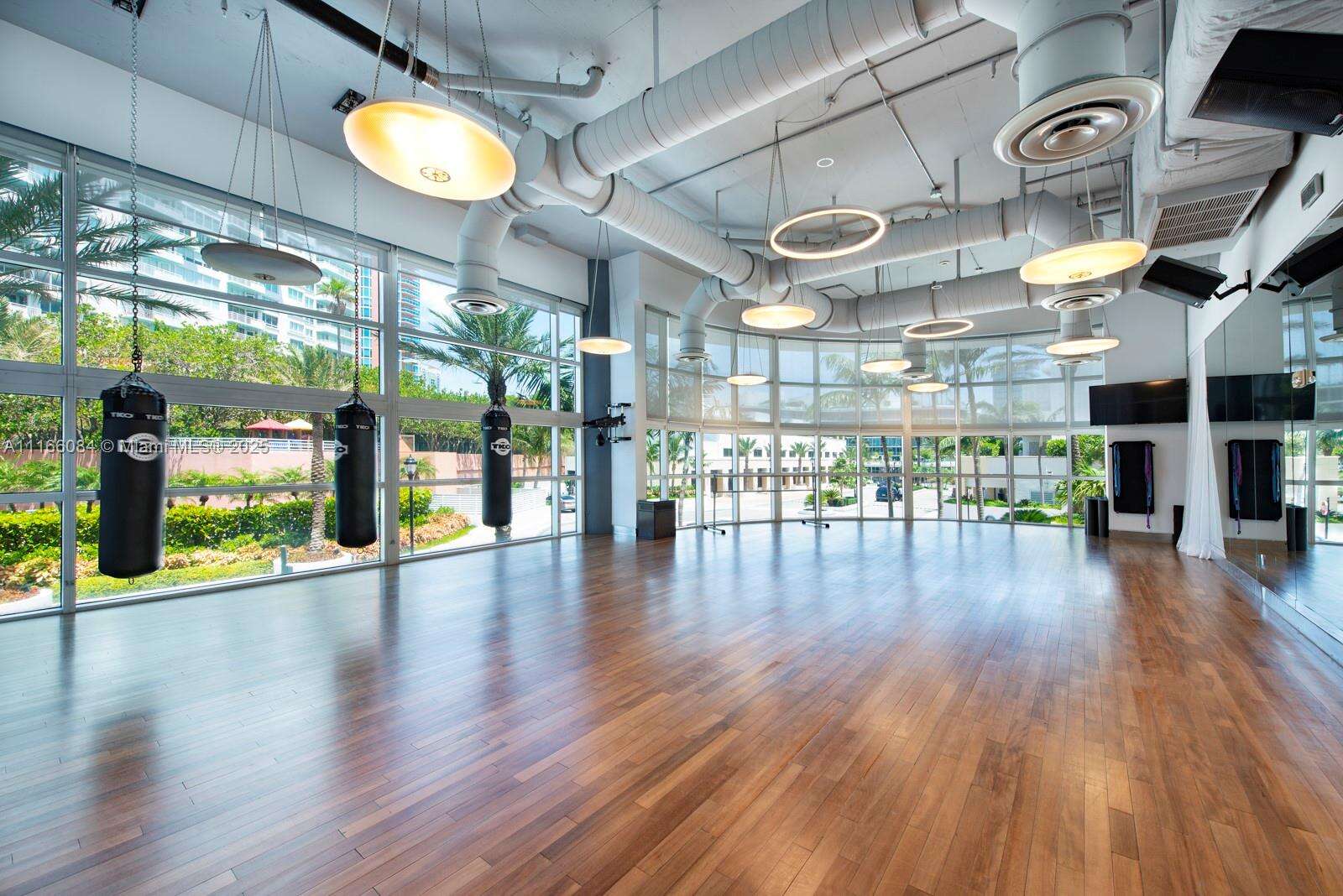 Continuum Unit #908 | Picture 23