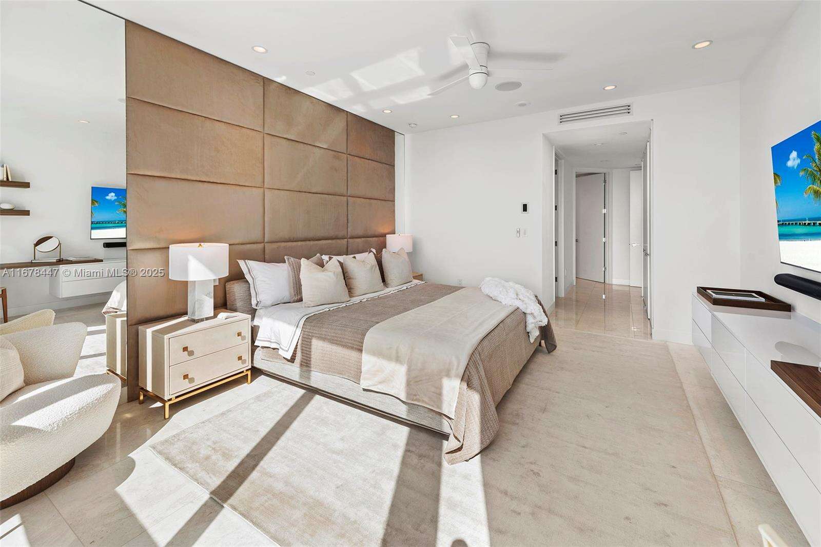 Continuum Unit #3402 | Picture 18