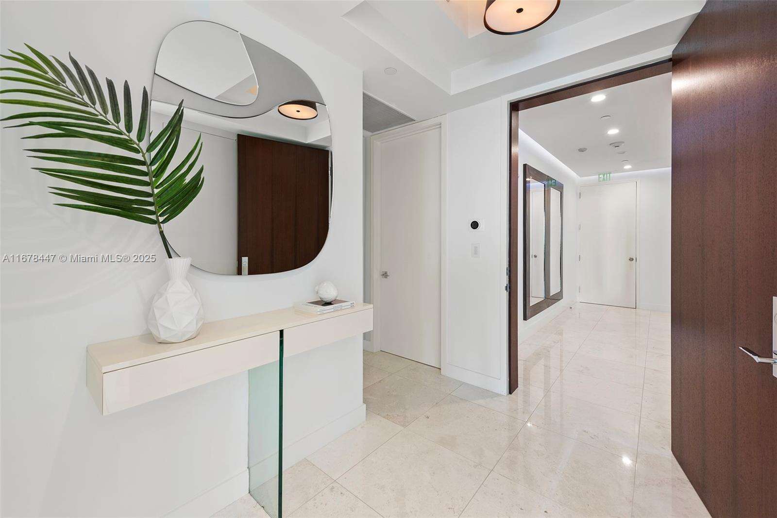 Continuum Unit #3402 | Picture 21