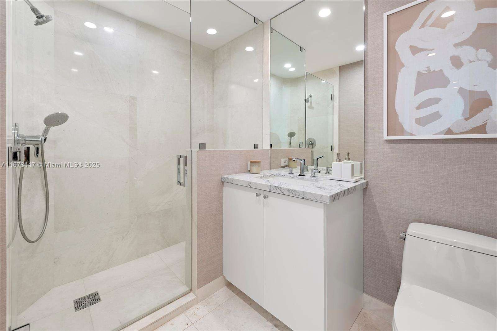 Continuum Unit #3402 | Picture 24