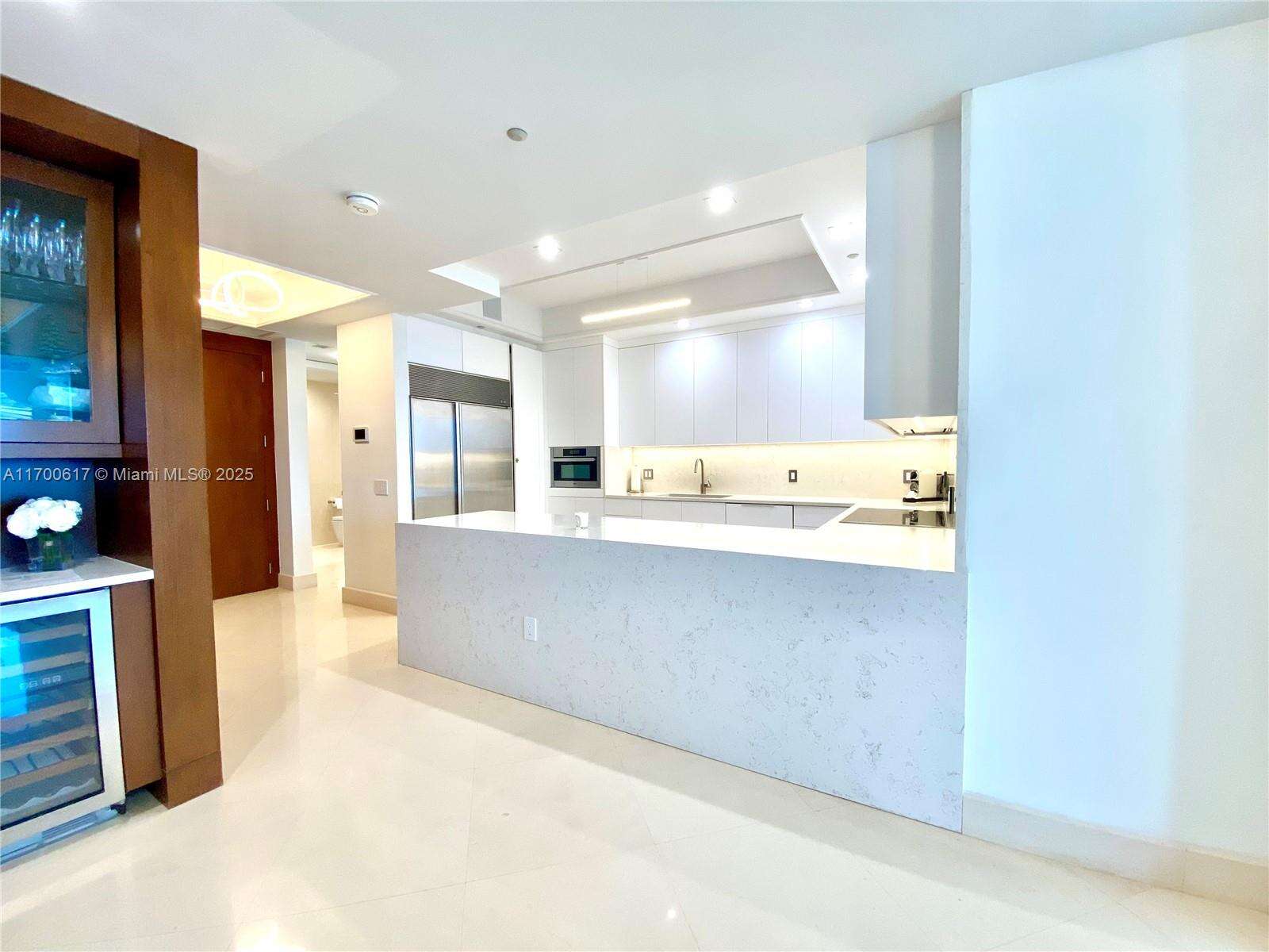 Continuum Unit #1207 | Picture 2