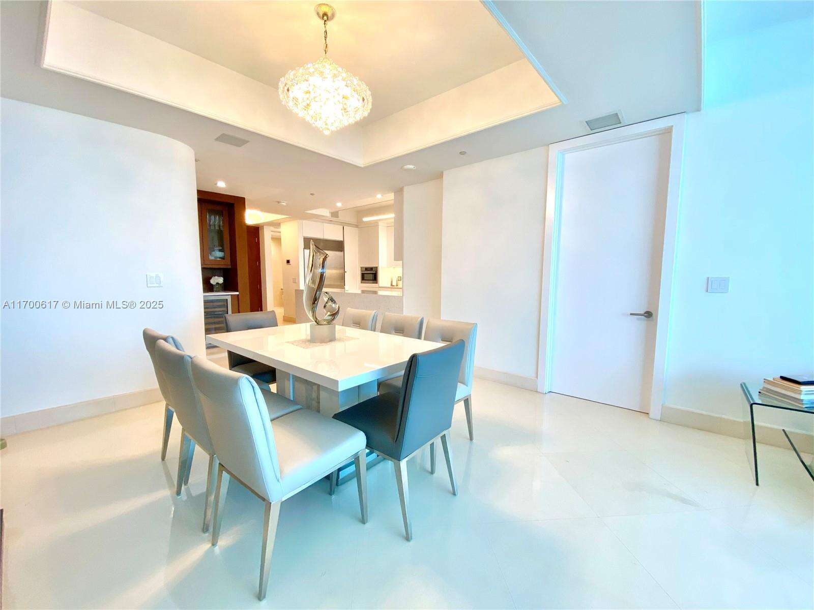 Continuum Unit #1207 | Picture 4