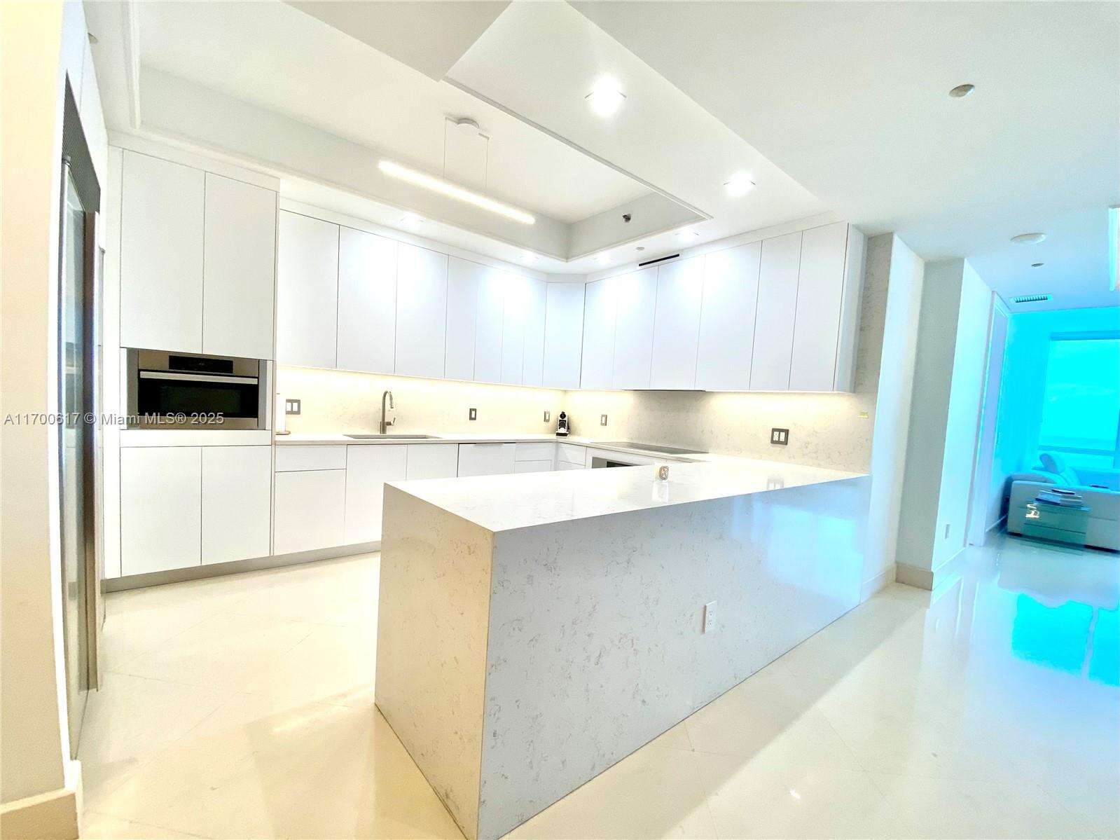 Continuum Unit #1207 | Picture 5