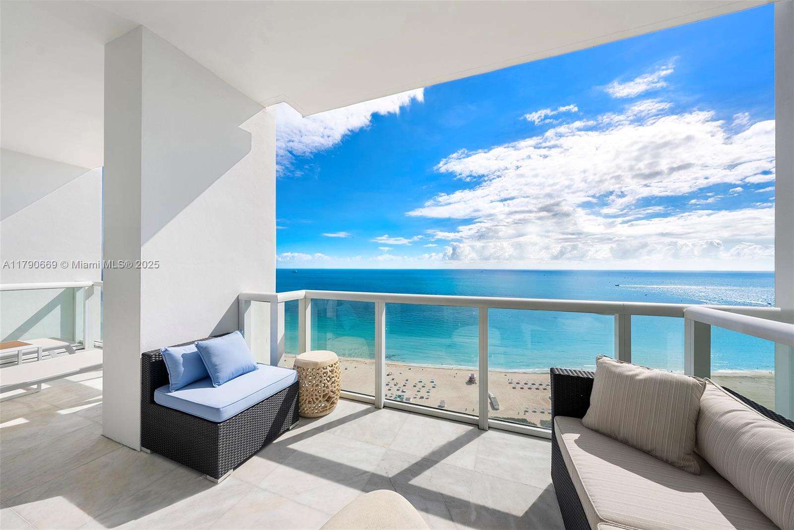 Continuum Unit #2801 | Picture 14