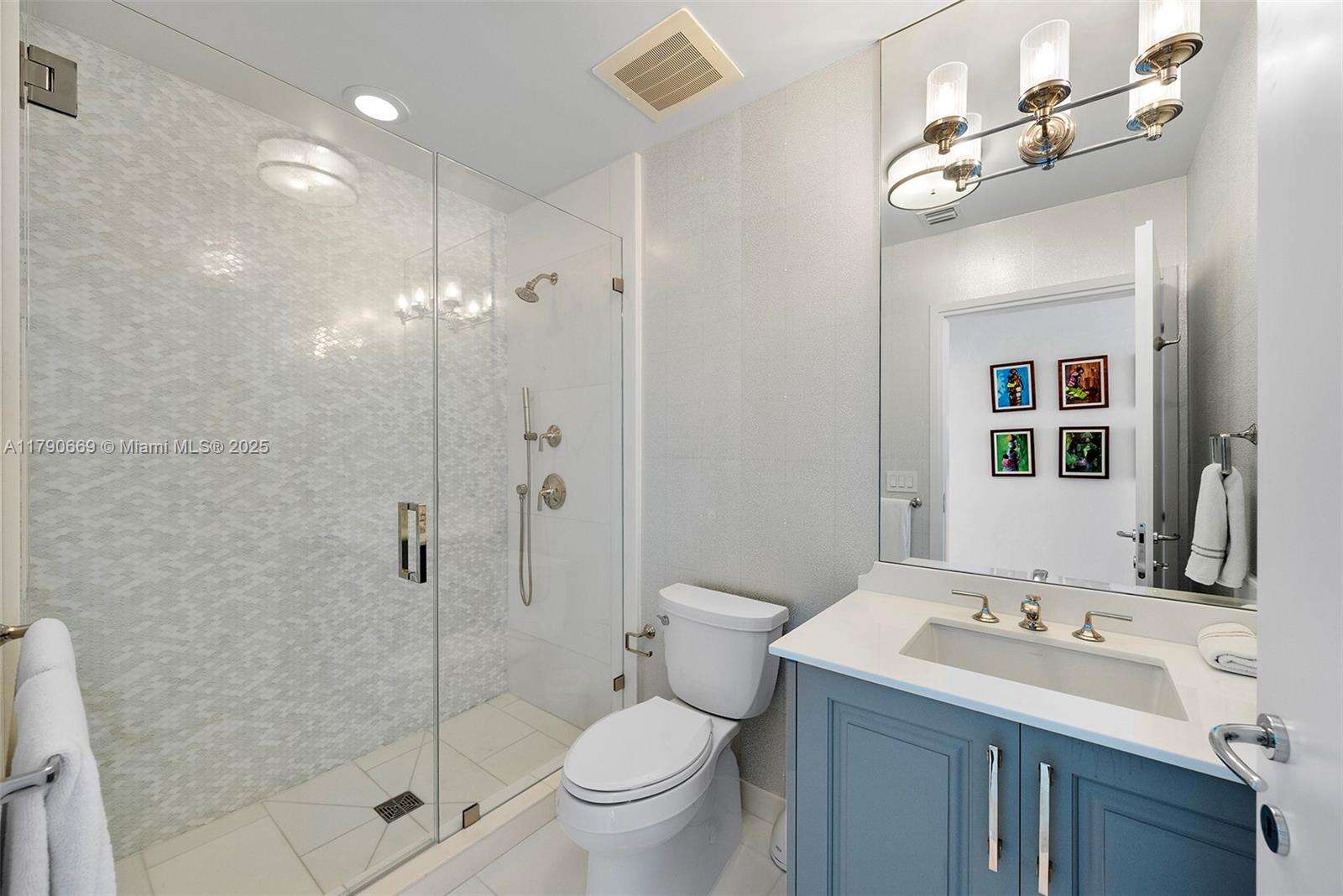 Continuum Unit #2801 | Picture 17