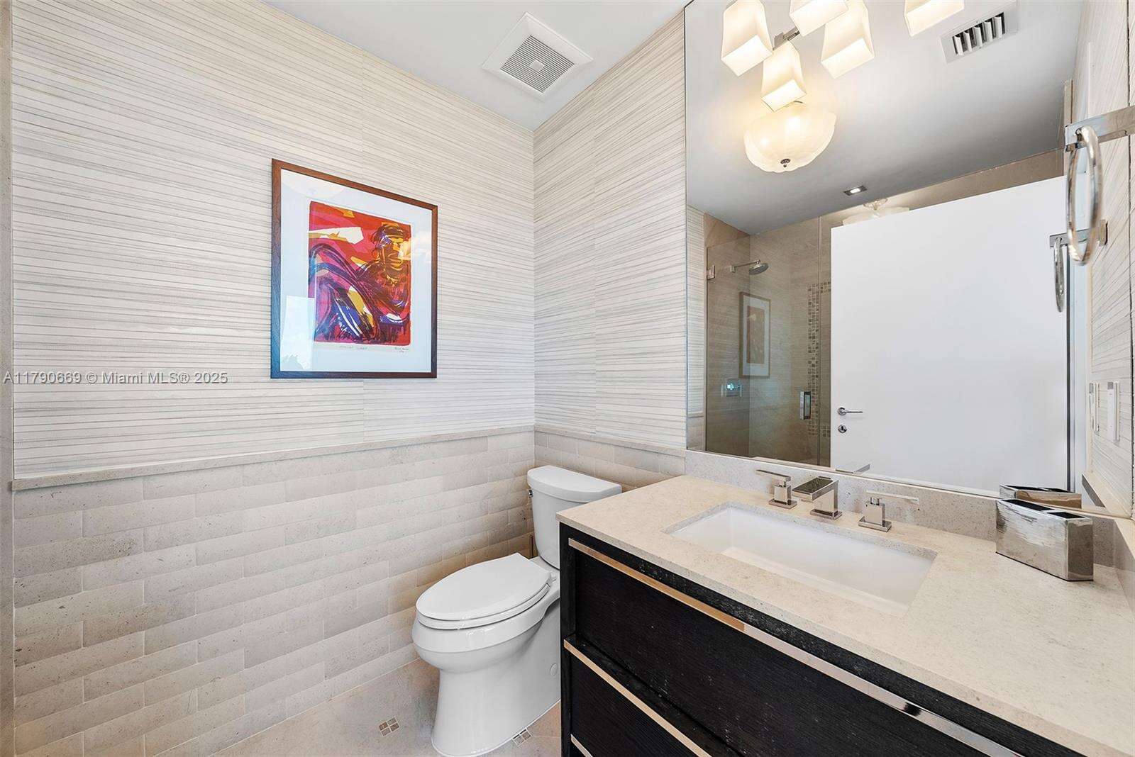 Continuum Unit #2801 | Picture 21