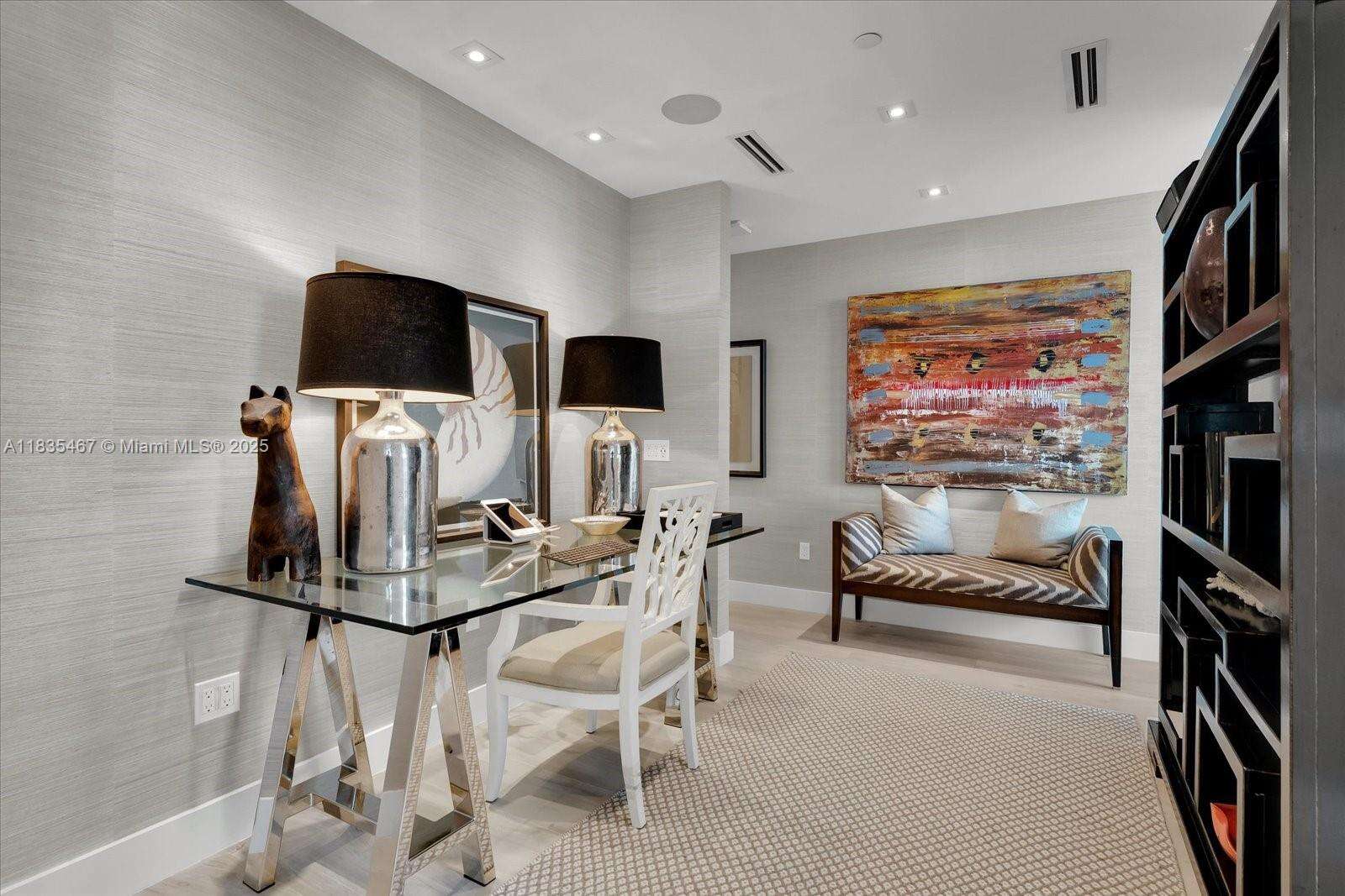 Continuum Unit #1502 | Picture 18