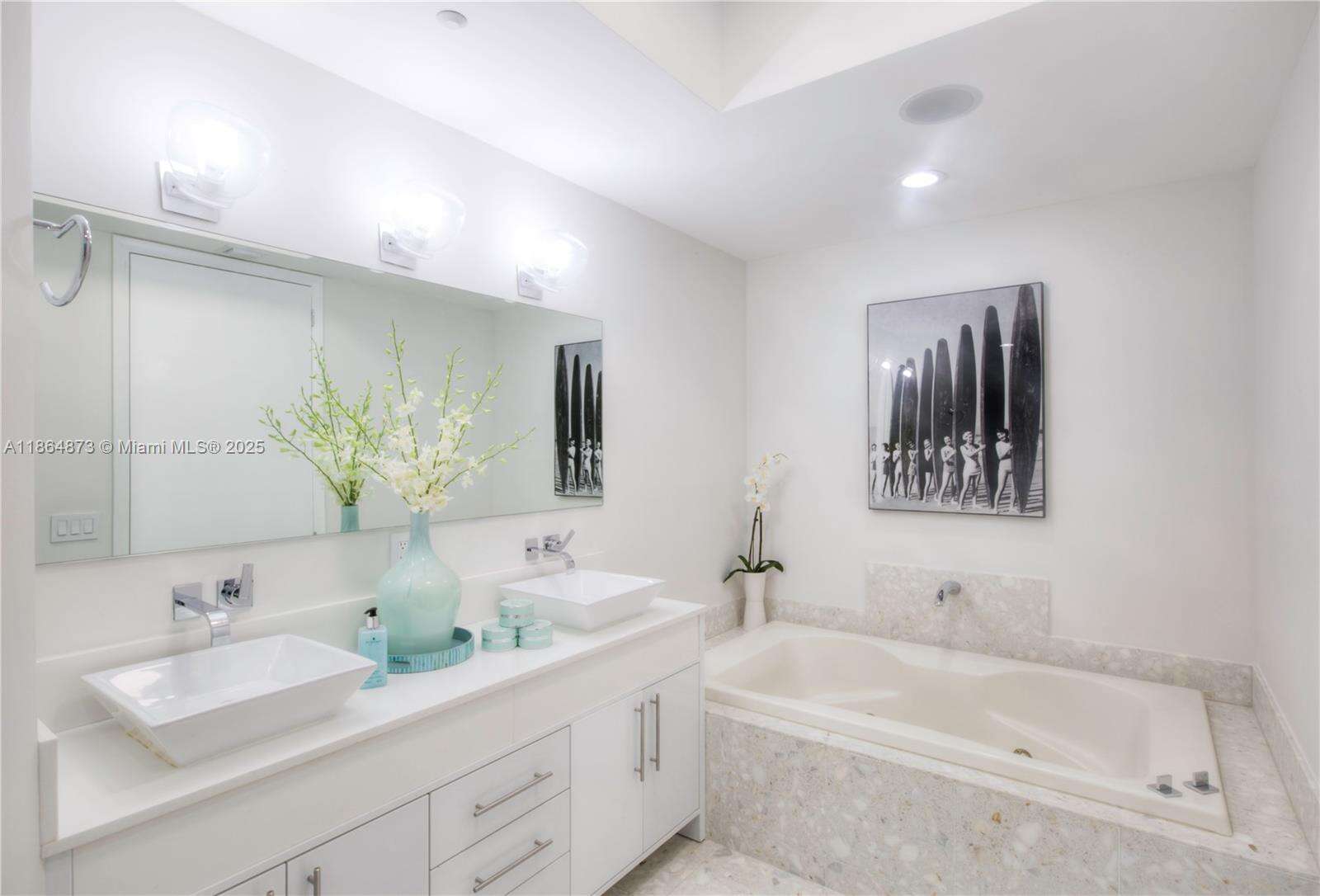 Continuum Unit #1501 | Picture 13