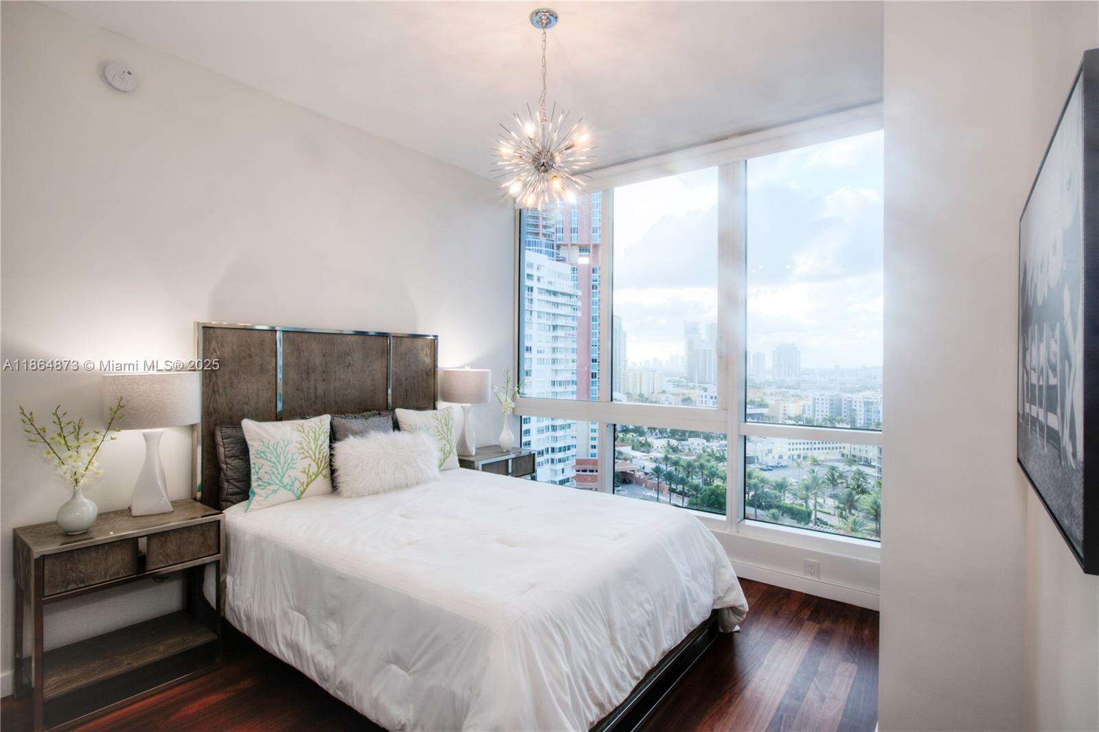 Continuum Unit #1501 | Picture 14