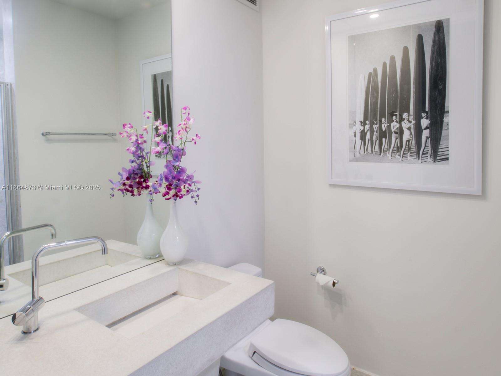 Continuum Unit #1501 | Picture 17