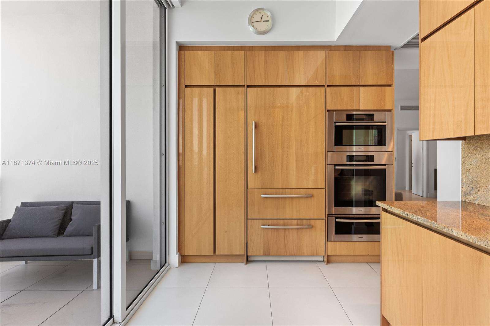 Continuum Unit #1005 | Picture 9