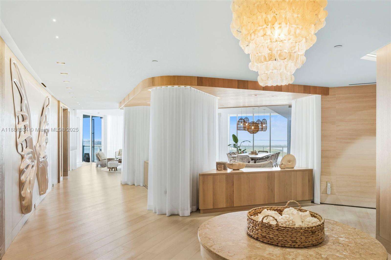 Continuum Unit #3803 | Picture 29