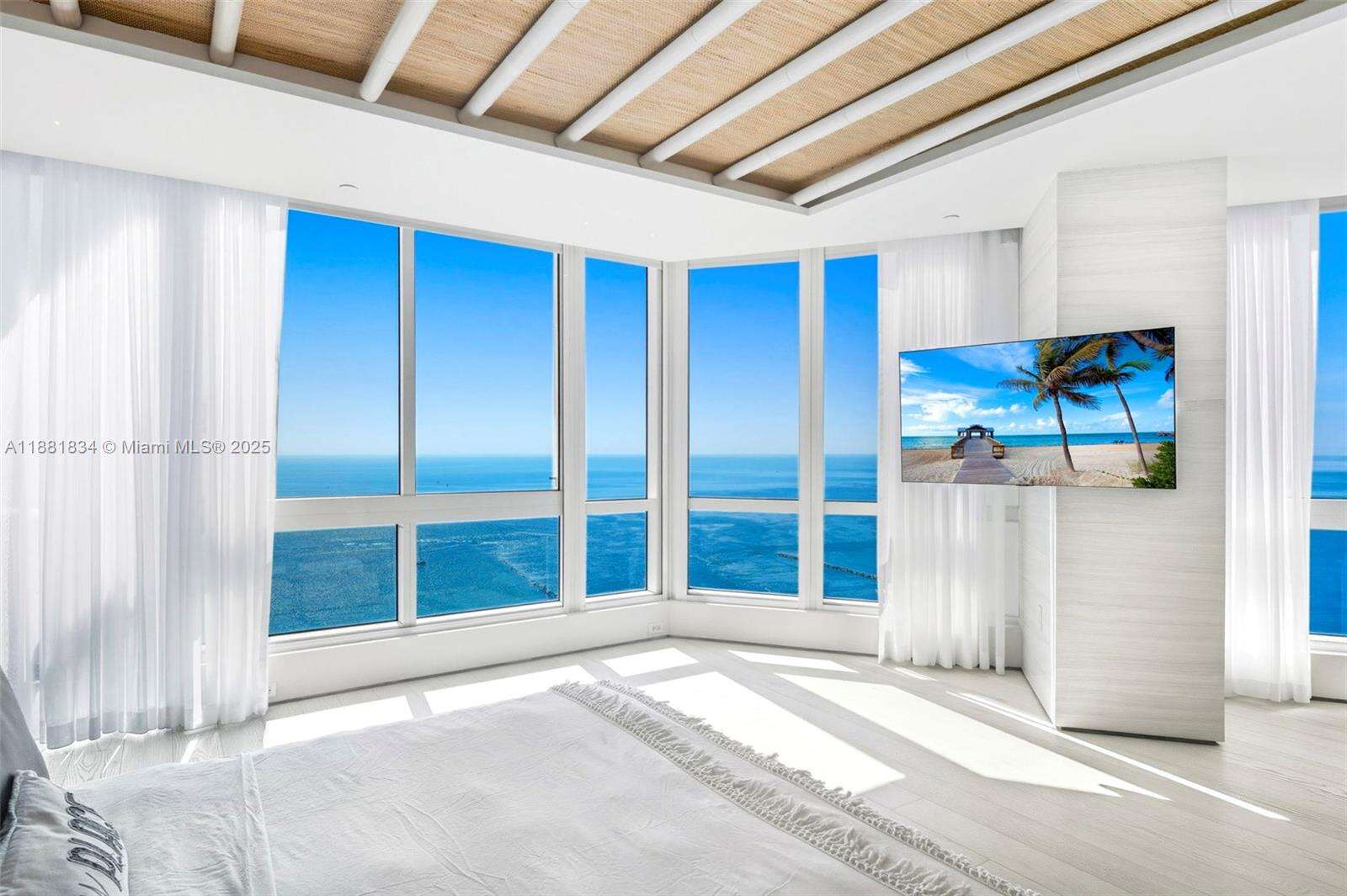 Continuum Unit #3803 | Picture 32