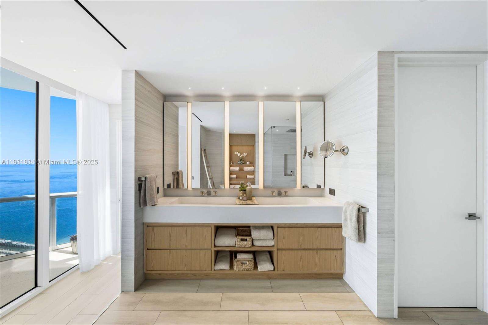 Continuum Unit #3803 | Picture 39