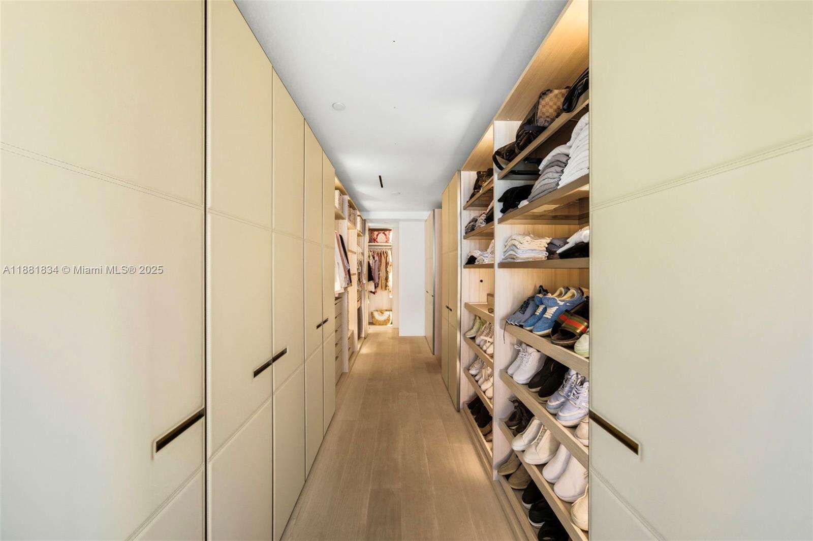 Continuum Unit #3803 | Picture 43