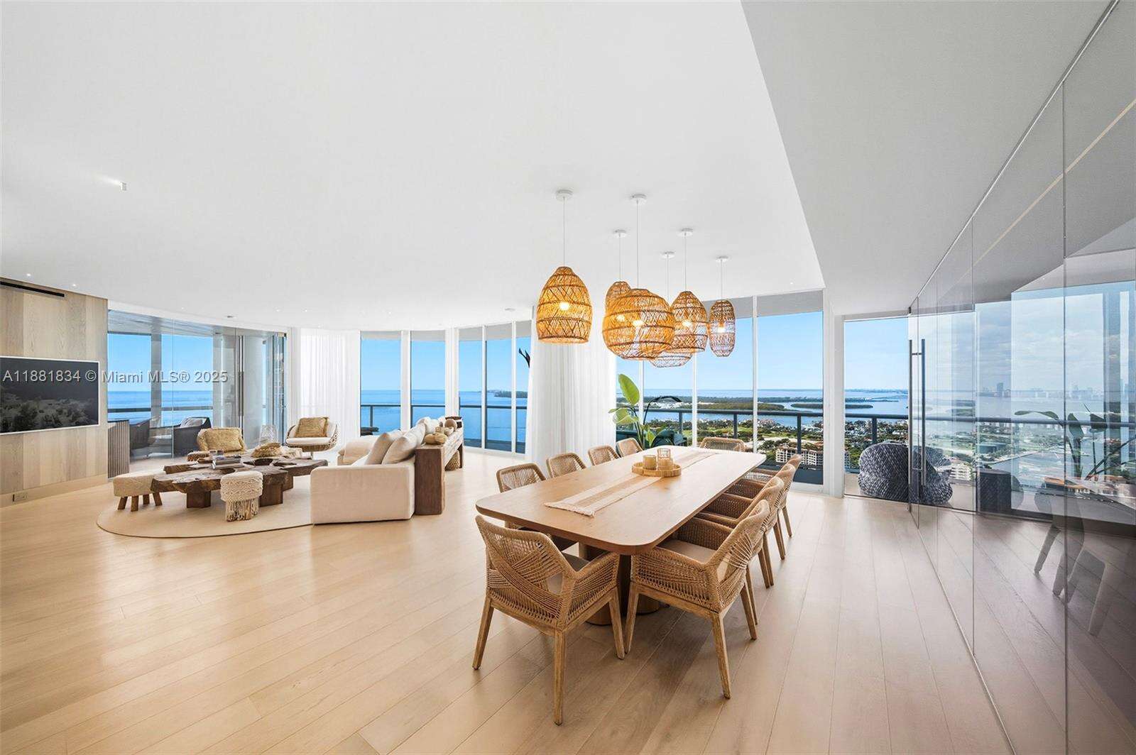 Continuum Unit #3803 | Picture 48