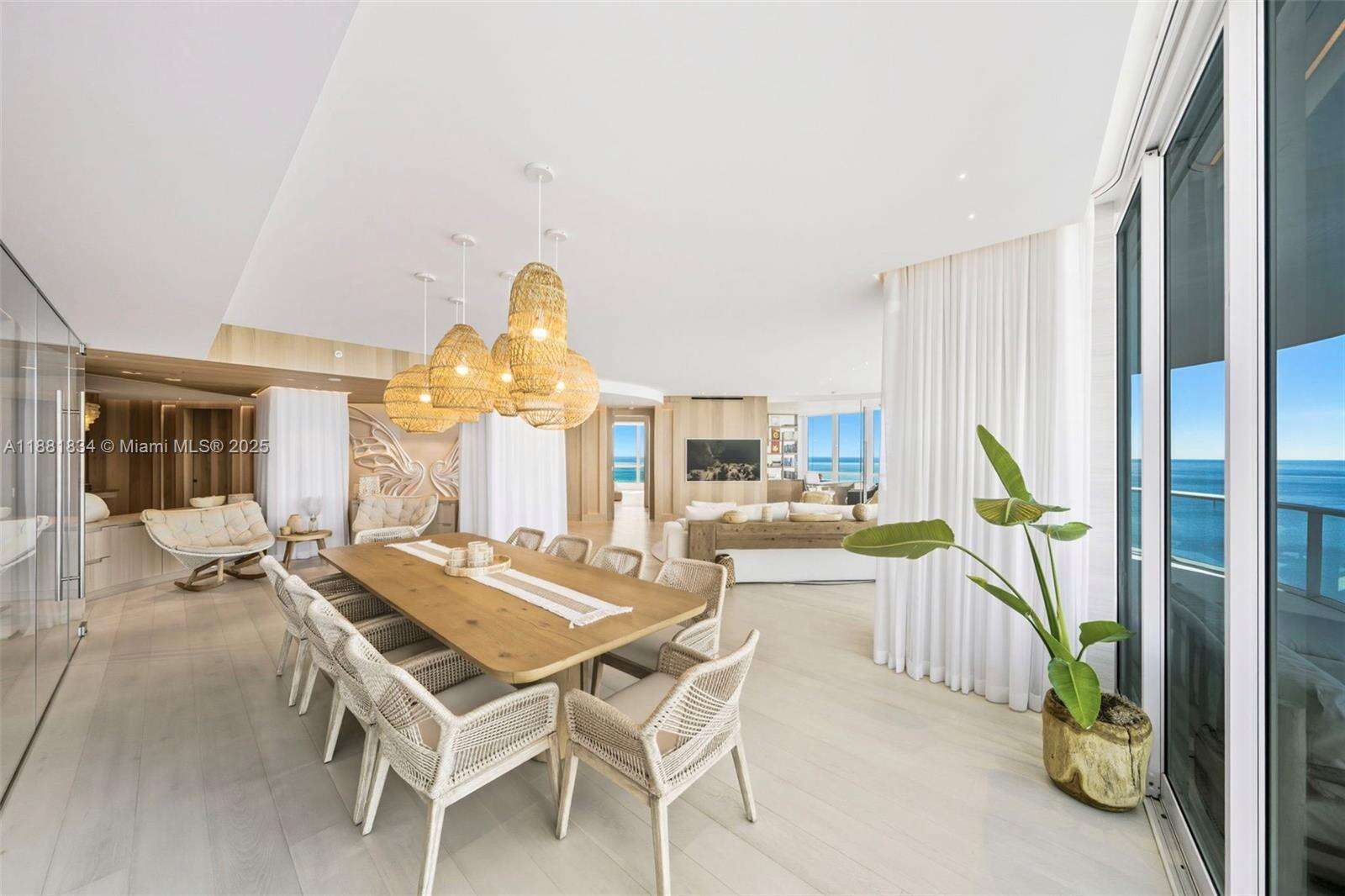 Continuum Unit #3803 | Picture 50