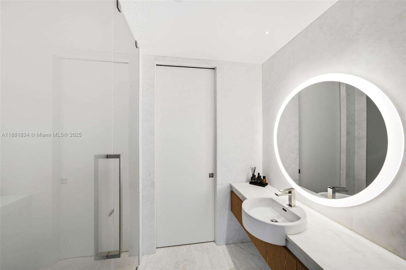 Continuum Unit #3803 | Picture 62