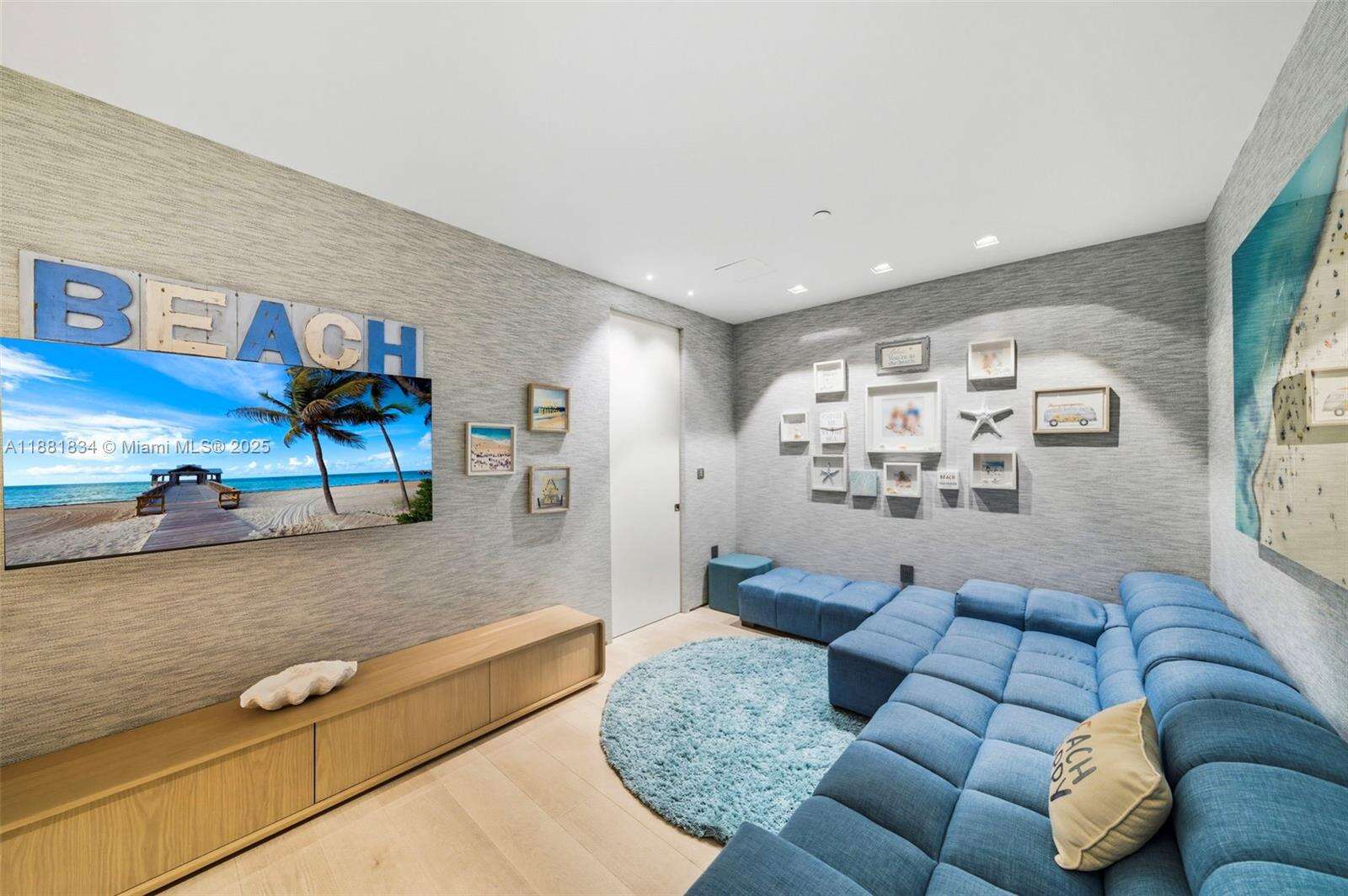 Continuum Unit #3803 | Picture 66