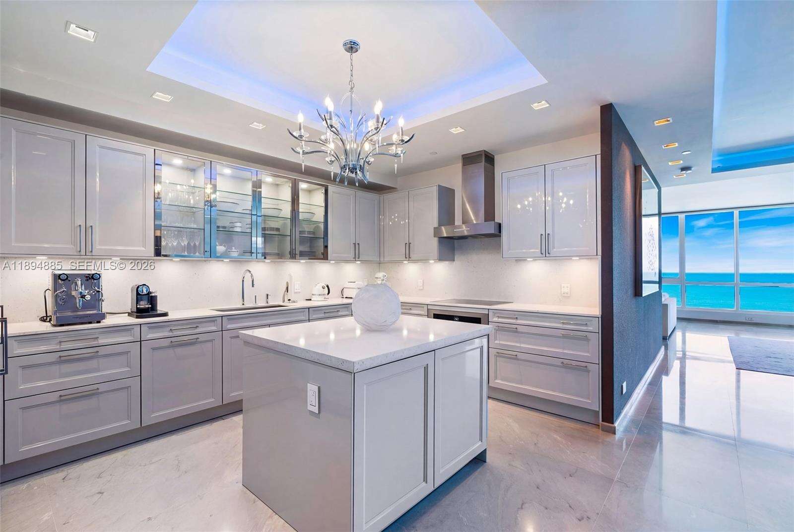 Continuum Unit #2506 | Picture 17