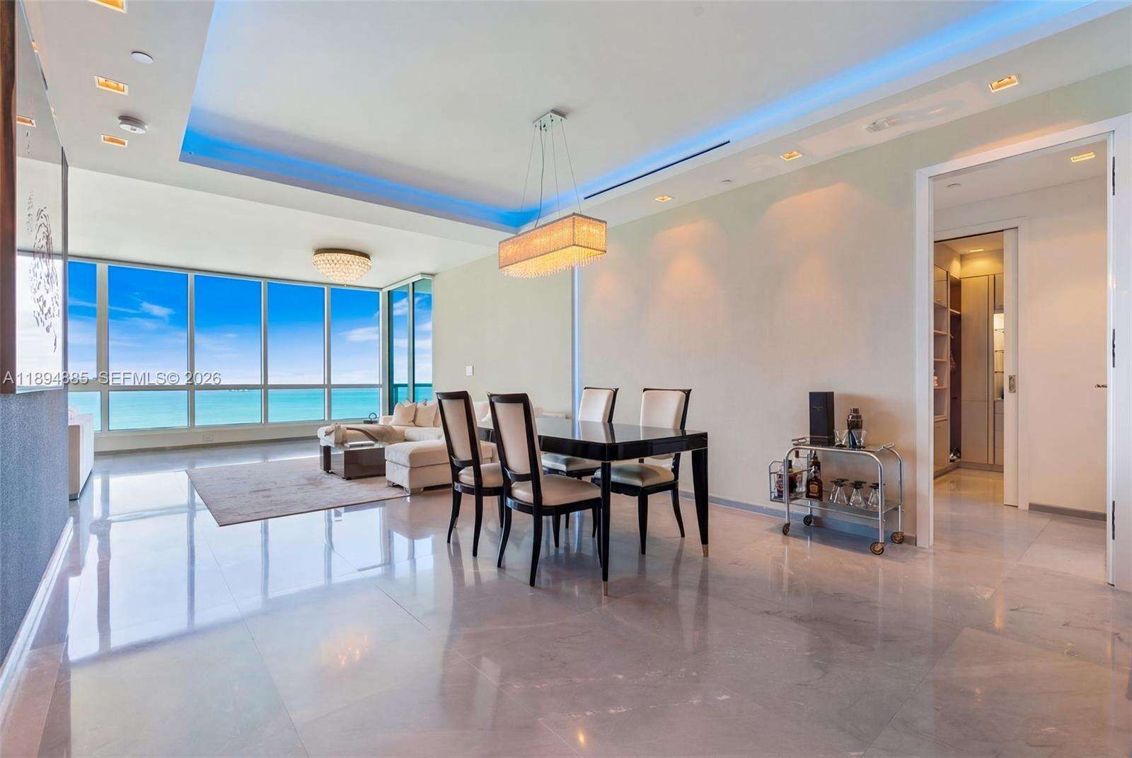 Continuum Unit #2506 | Picture 19