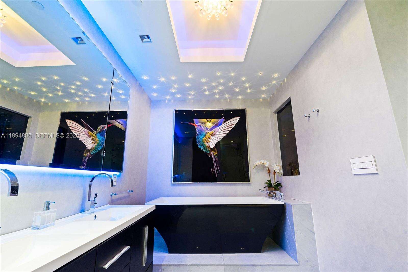 Continuum Unit #2506 | Picture 28