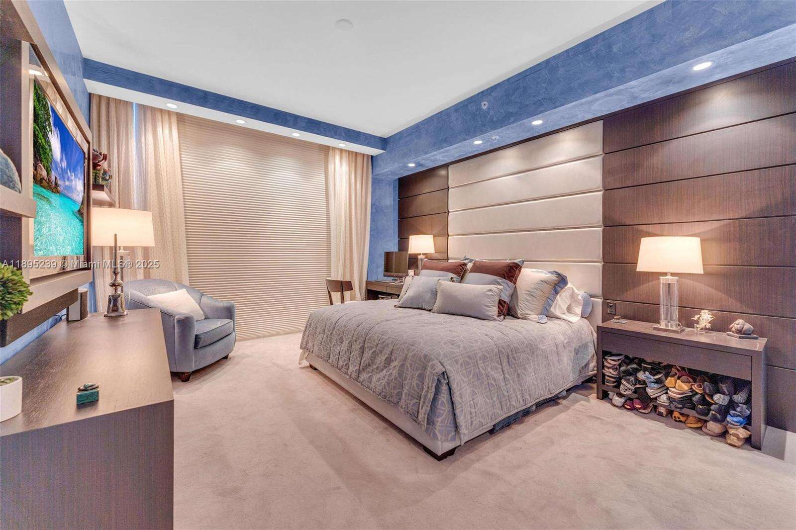 Continuum Unit #705 | Picture 16