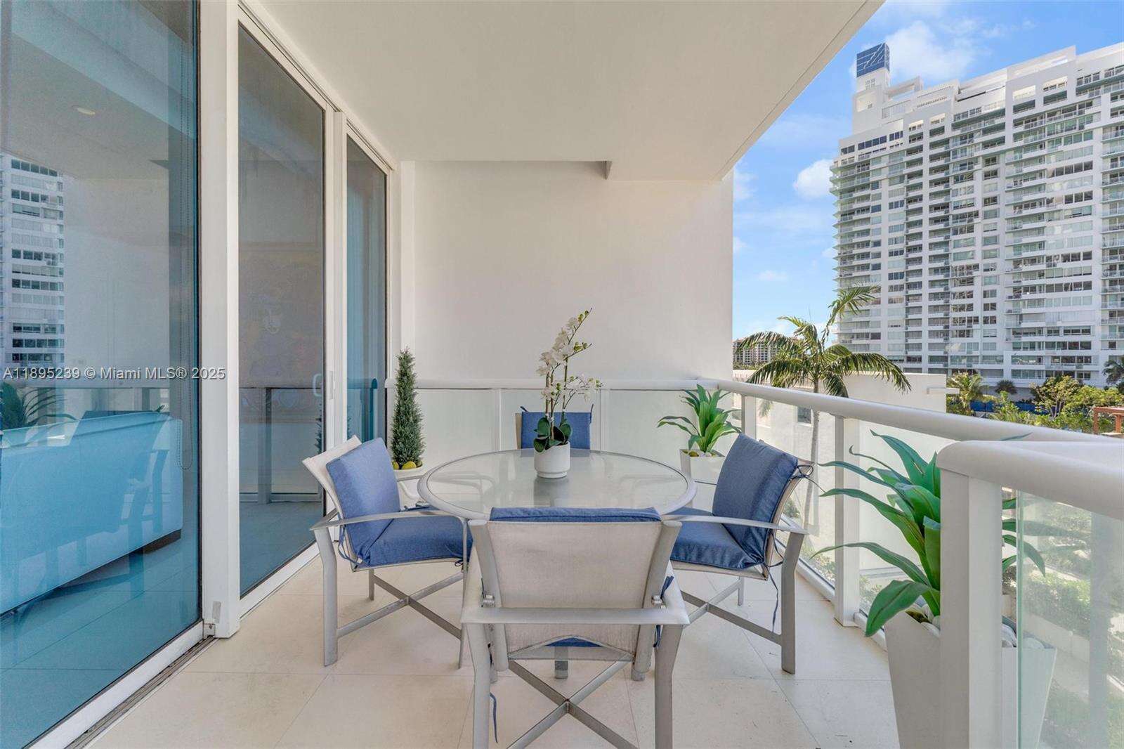 Continuum Unit #705 | Picture 31