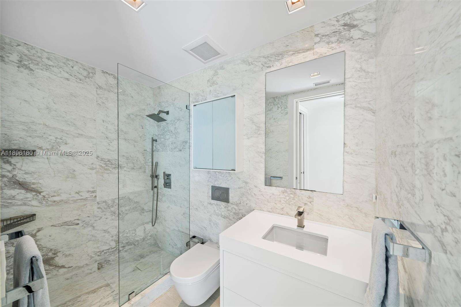 Continuum Unit #TWN7 | Picture 20