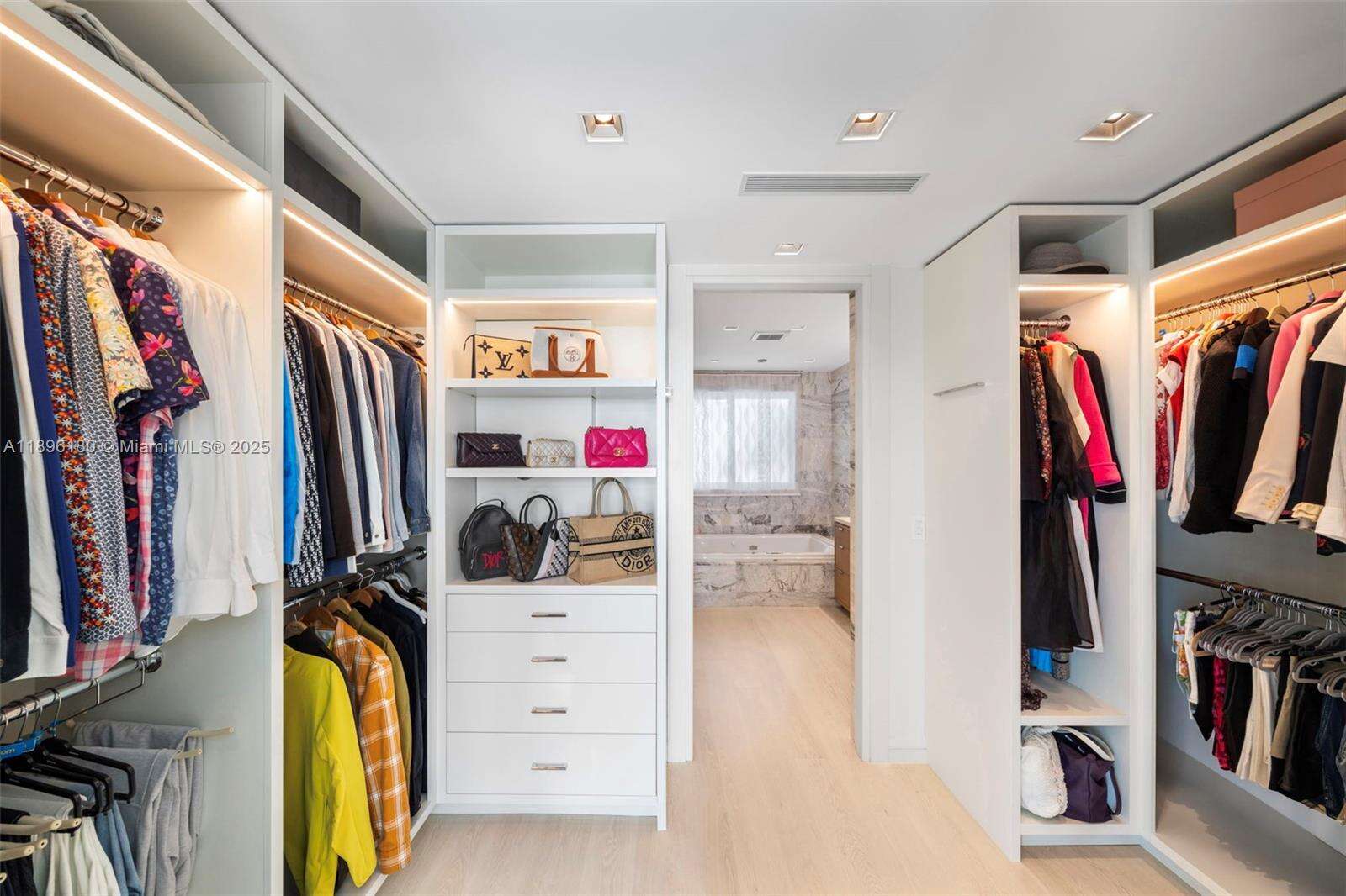 Continuum Unit #TWN7 | Picture 26