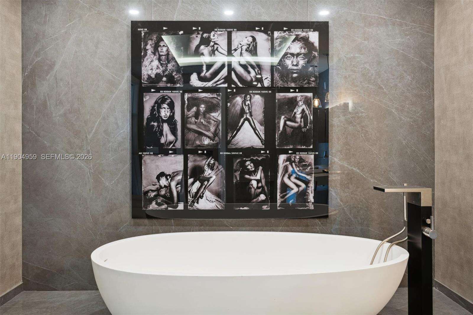 Continuum Unit #3203 | Picture 27