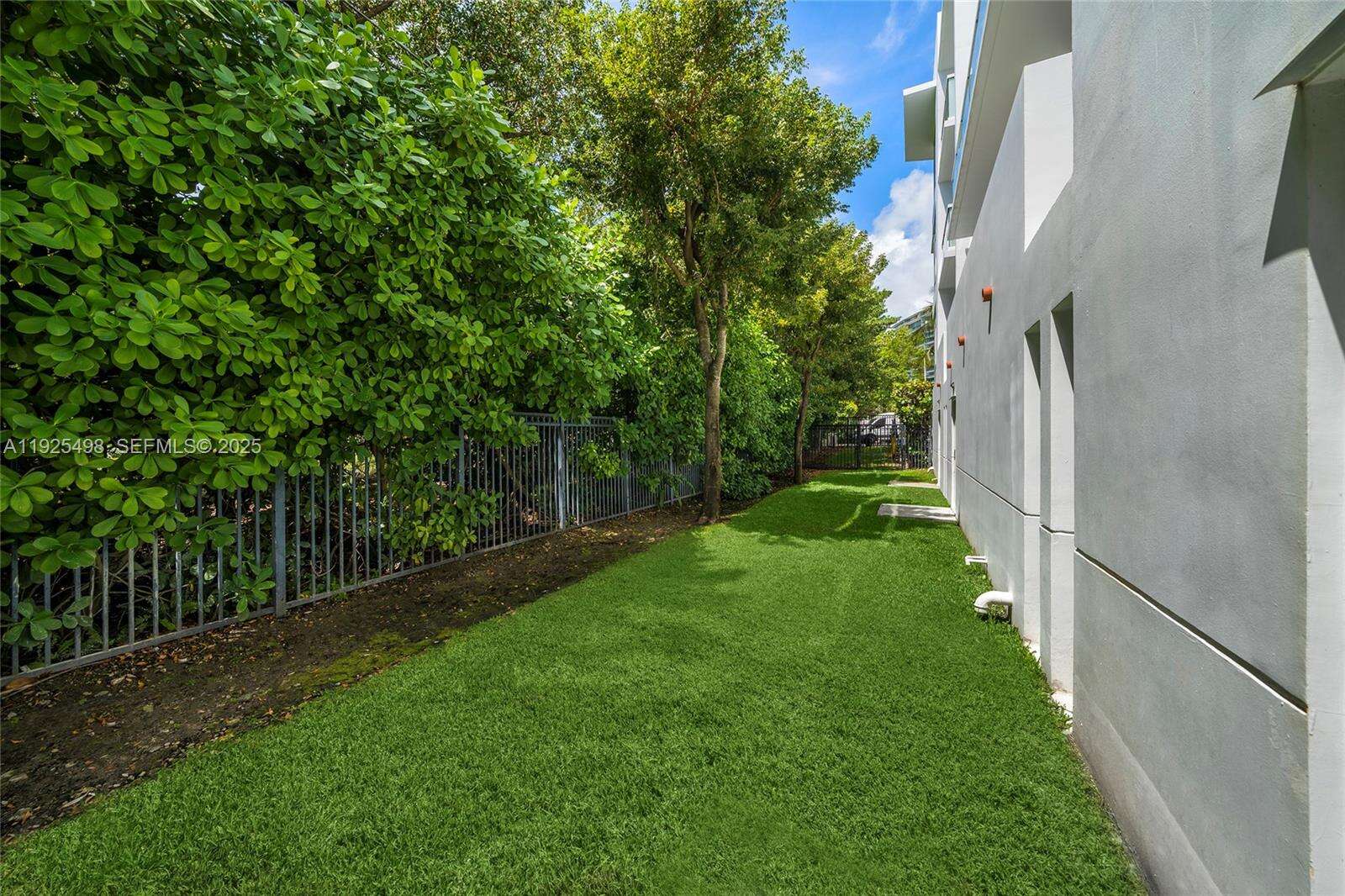 Continuum Unit #TH-13 | Picture 47