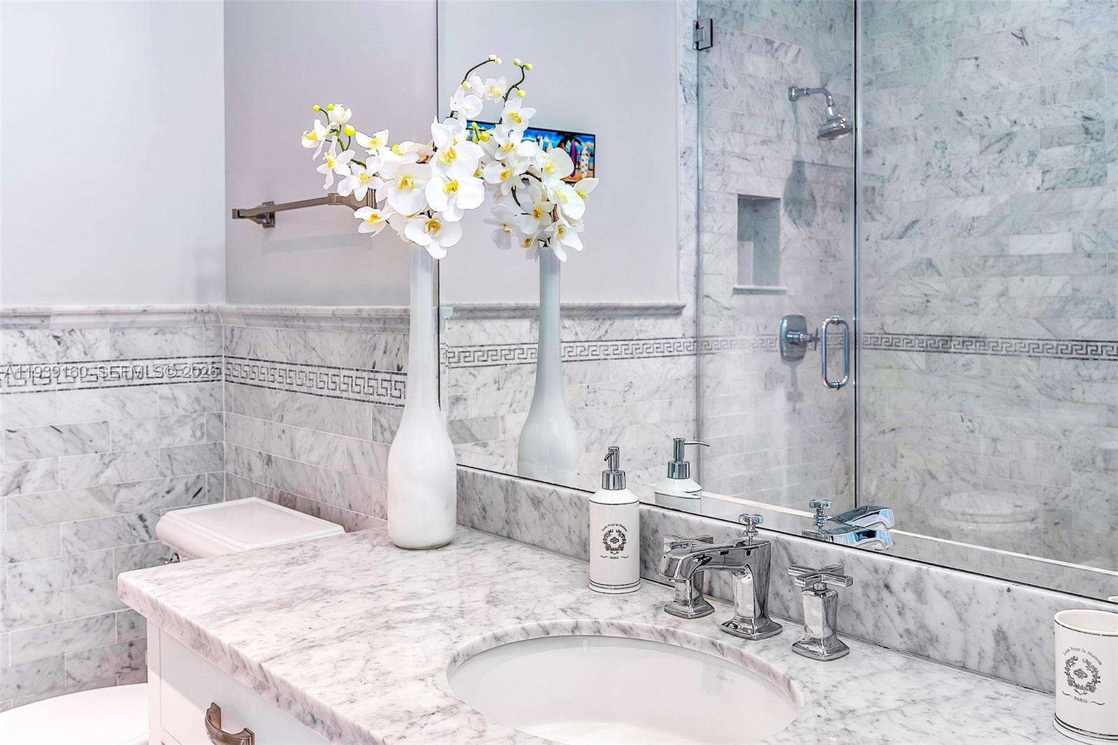 Continuum Unit #2407 | Picture 10