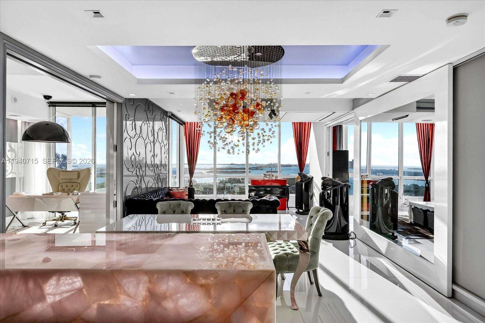 Continuum Unit #3002 | Picture 11