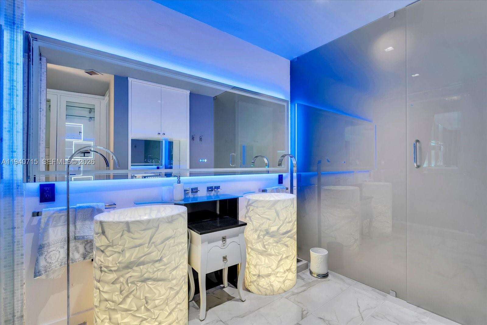 Continuum Unit #3002 | Picture 21