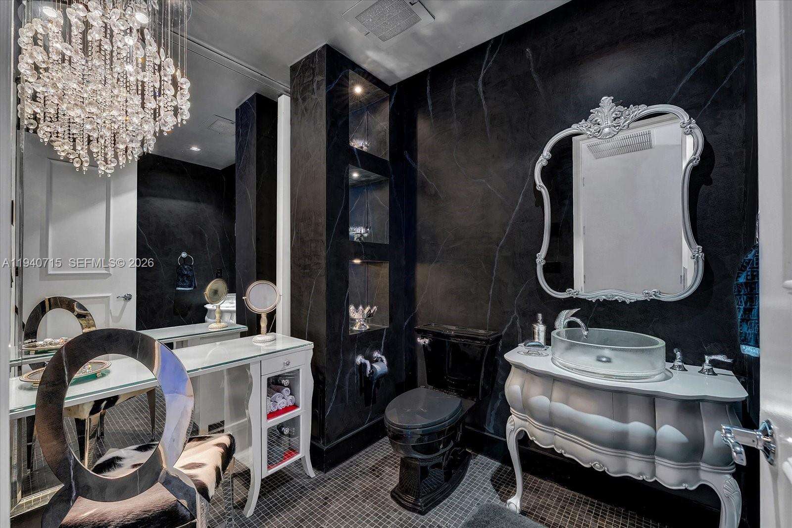 Continuum Unit #3002 | Picture 22