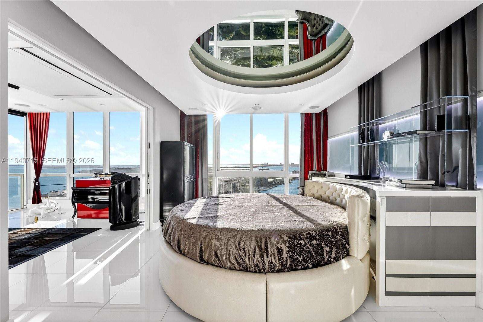 Continuum Unit #3002 | Picture 24