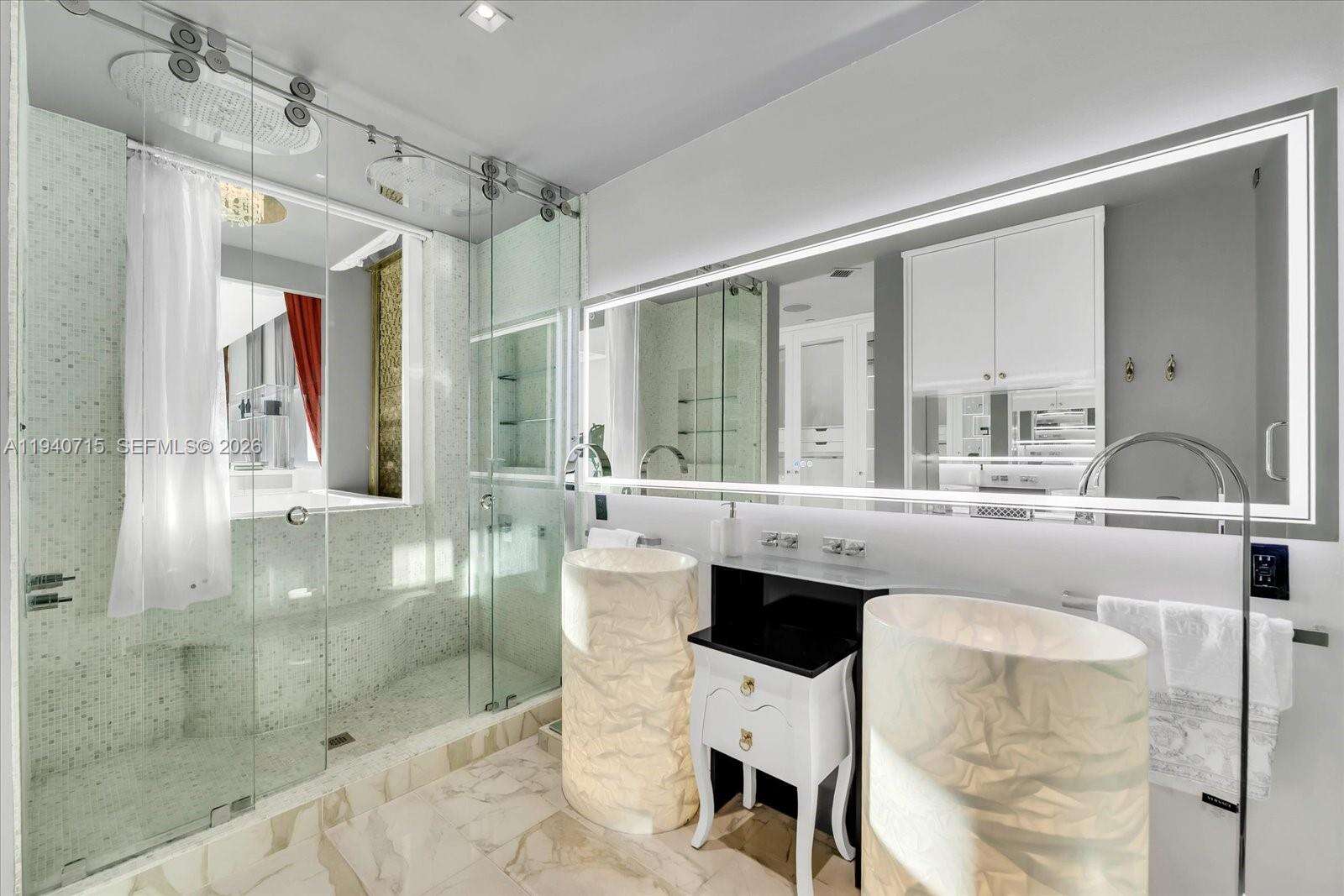 Continuum Unit #3002 | Picture 29