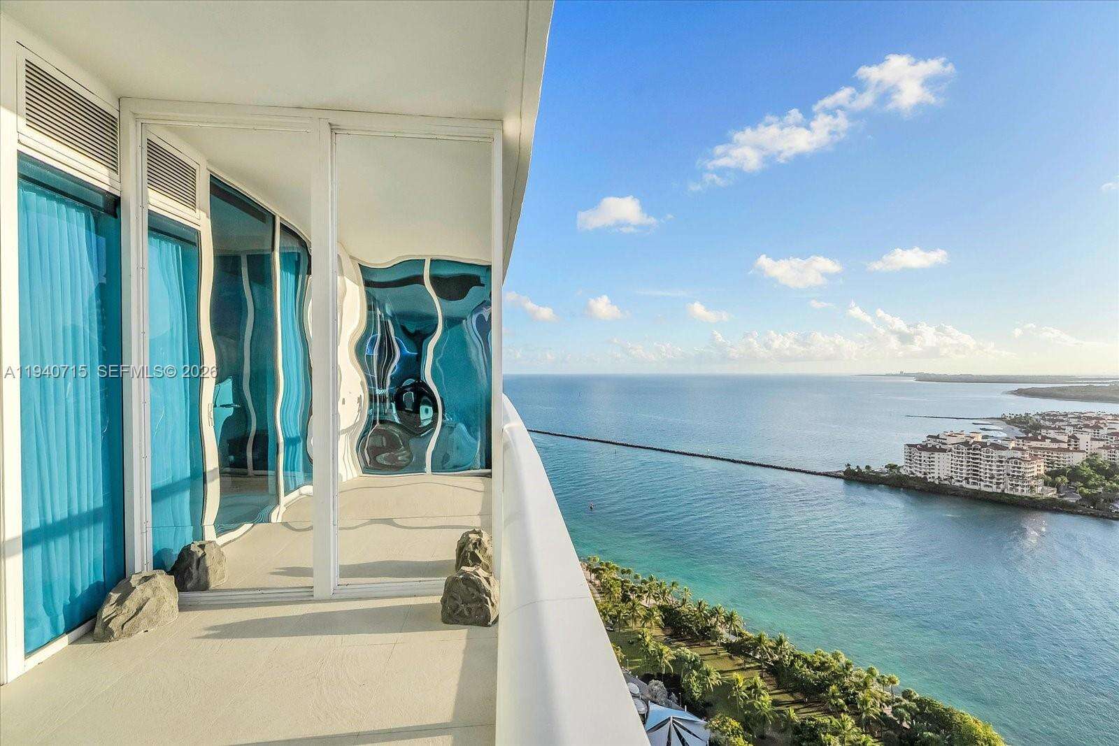 Continuum Unit #3002 | Picture 31