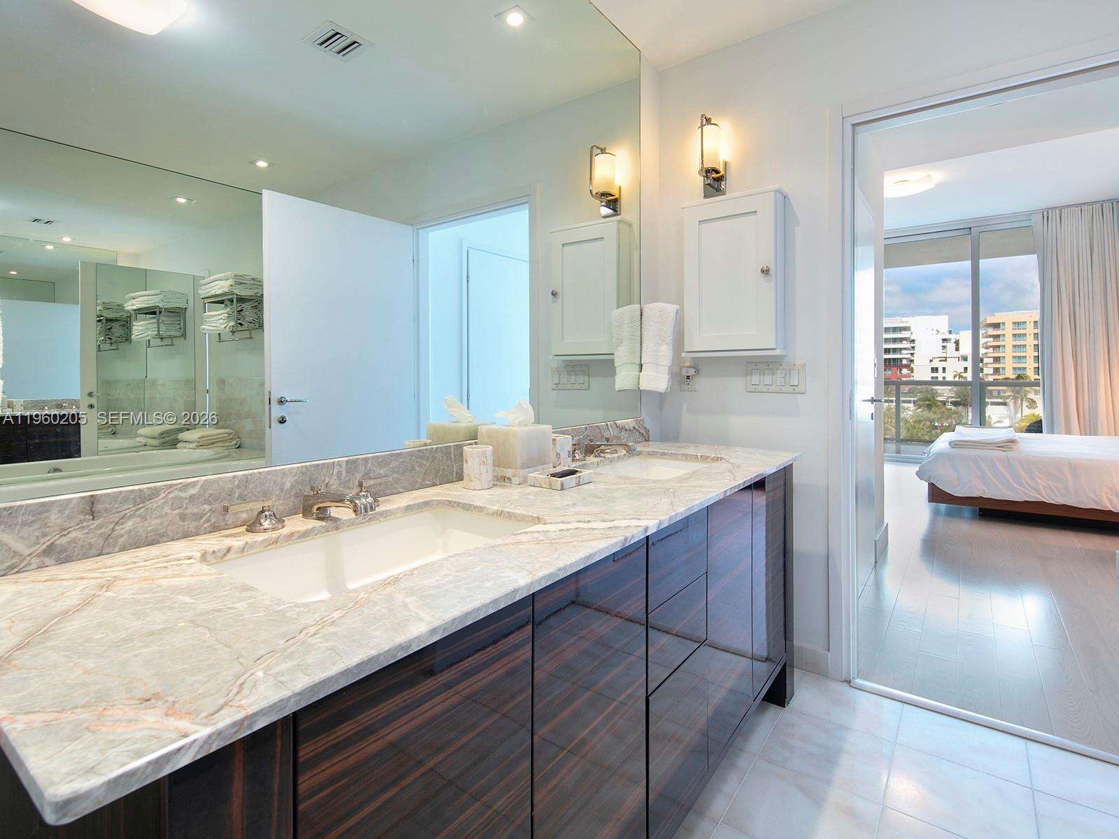 Continuum Unit #707 | Picture 12