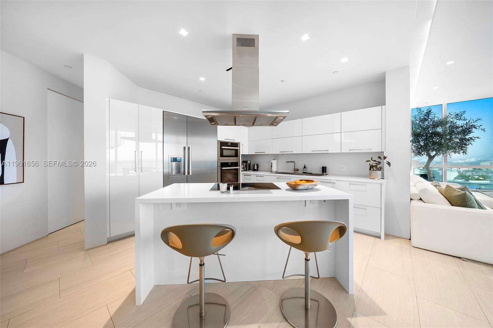 Continuum Unit #1409/10 | Picture 13