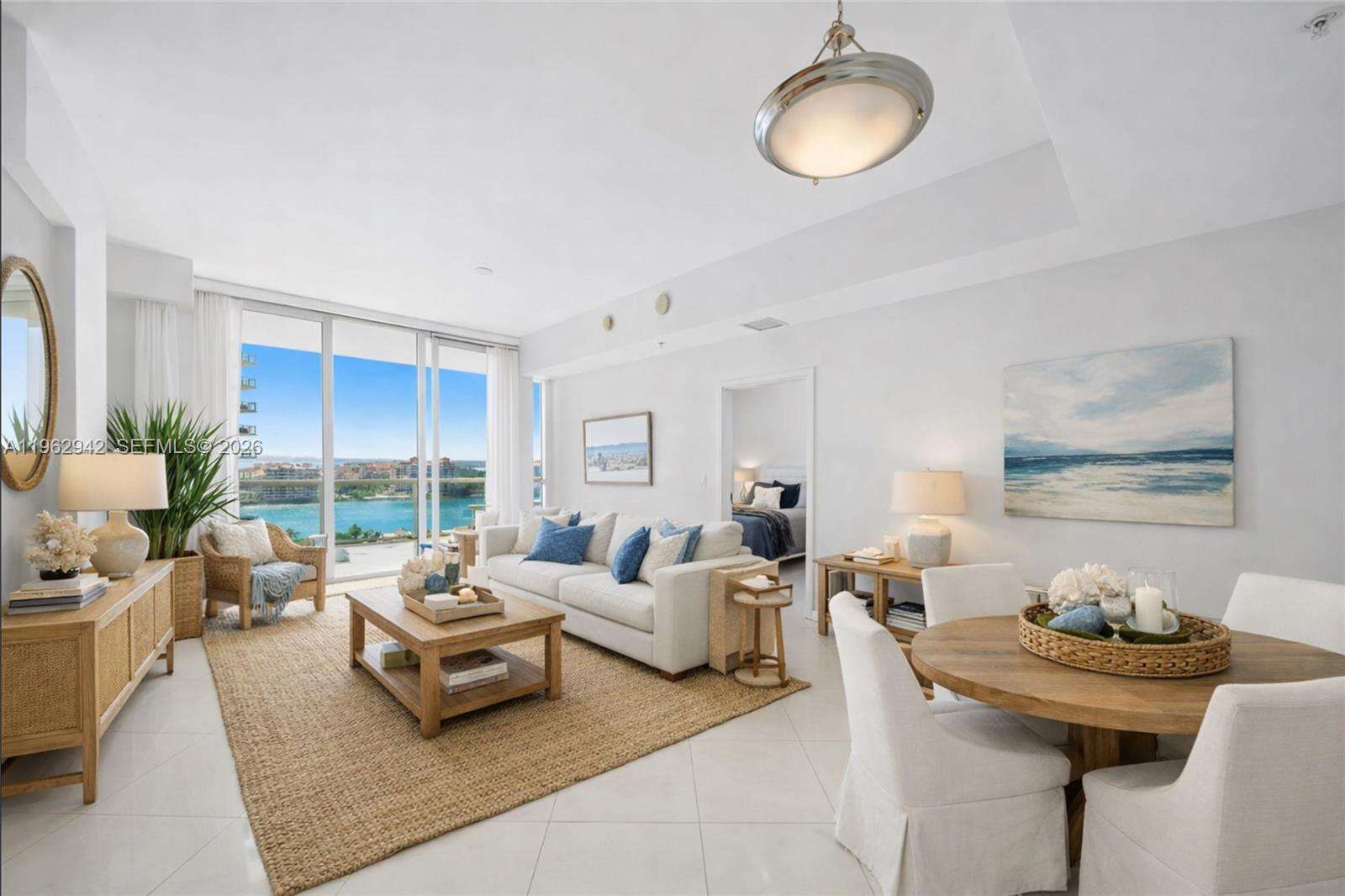 Continuum Unit #1704 | Picture 1