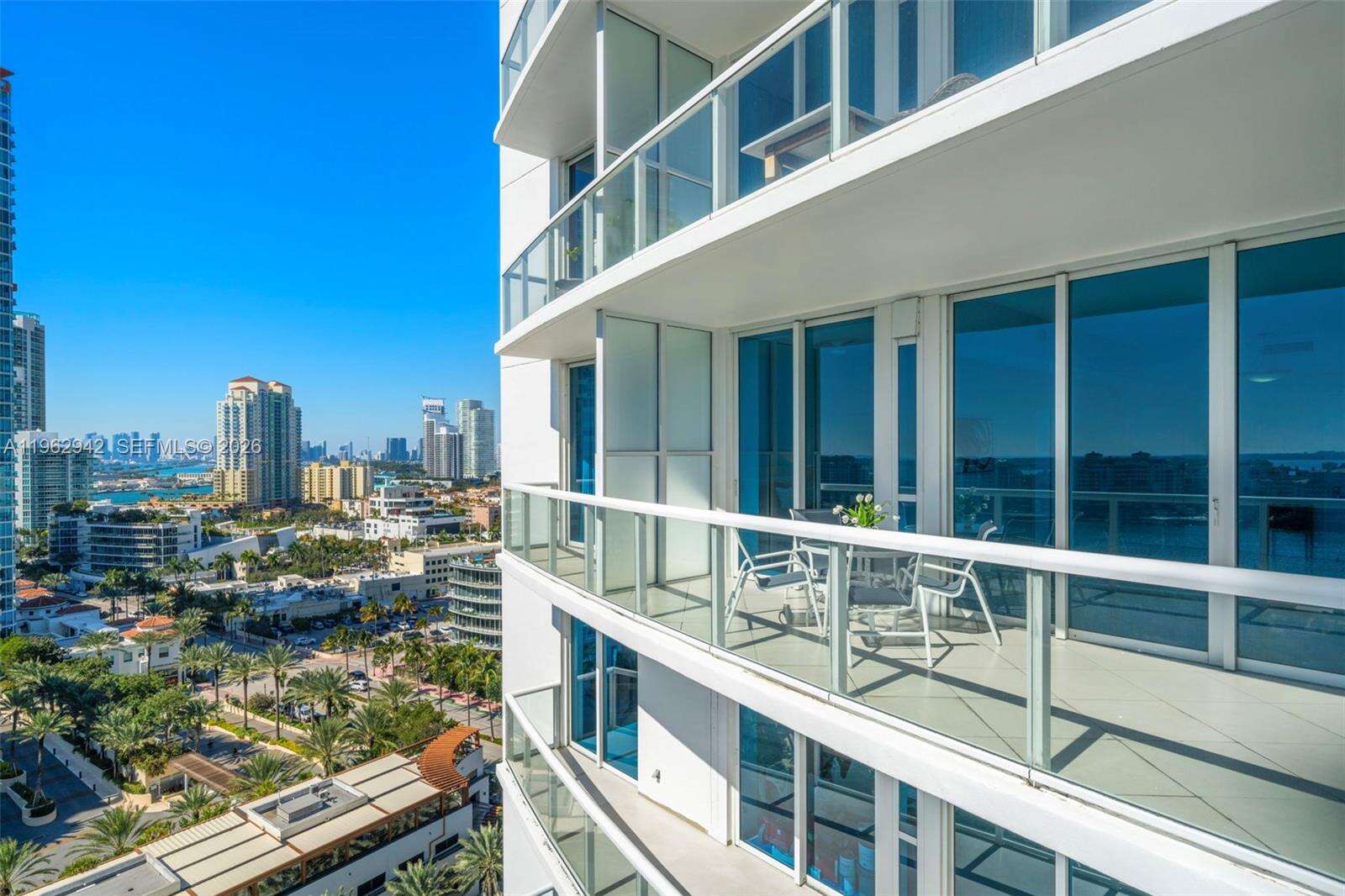 Continuum Unit #1704 | Picture 7