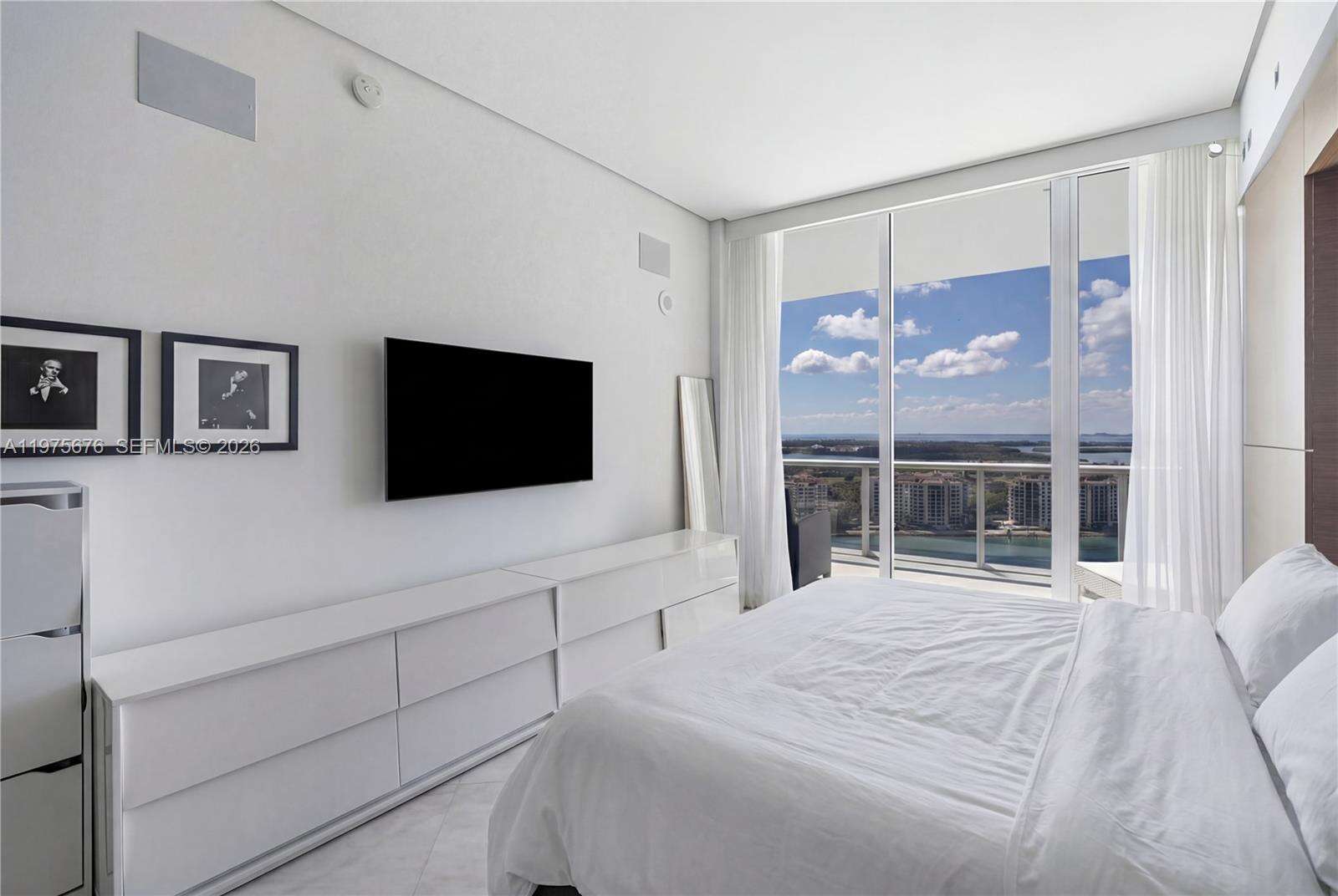 Continuum Unit #2604 | Picture 11