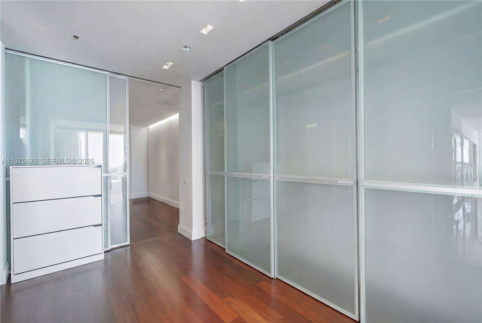 Continuum Unit #2604 | Picture 18