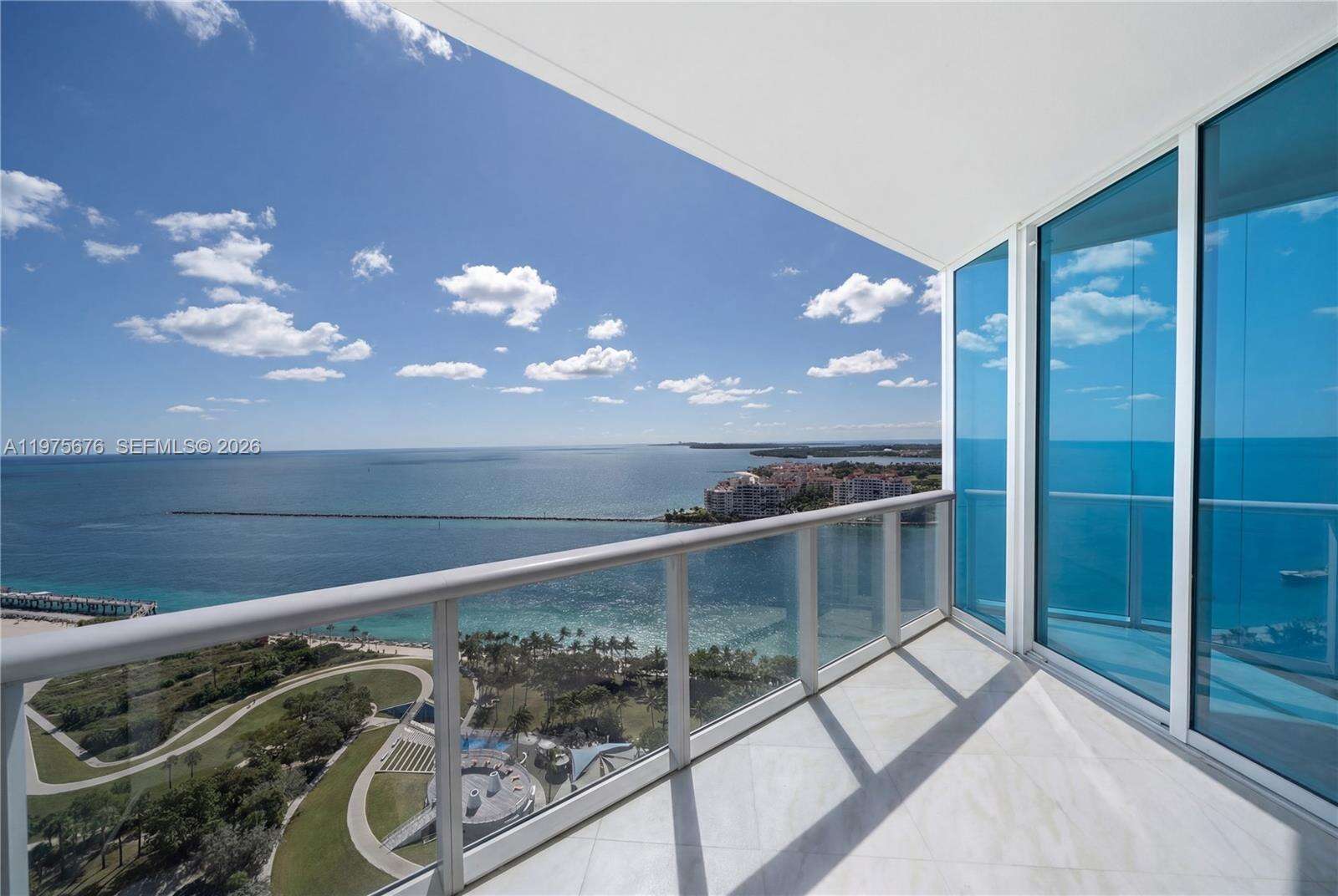 Continuum Unit #2604 | Picture 20