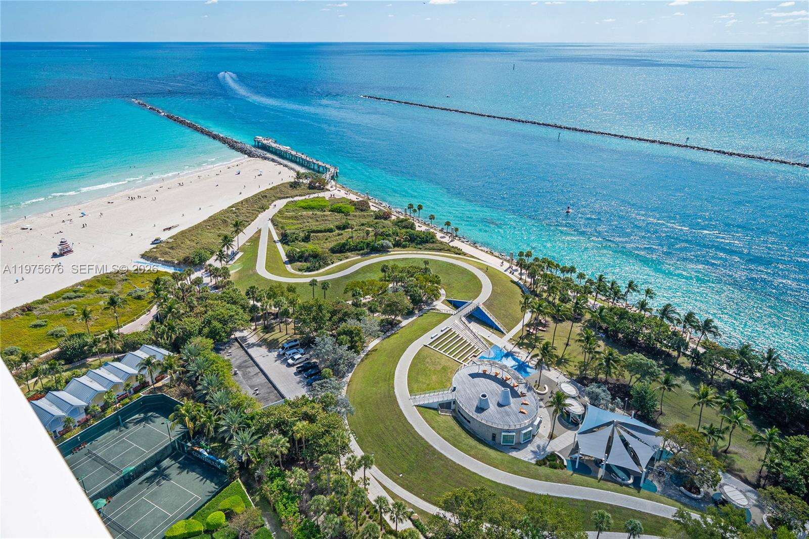 Continuum Unit #2604 | Picture 21