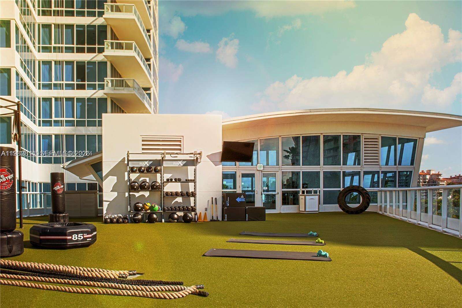 Continuum Unit #509 | Picture 23