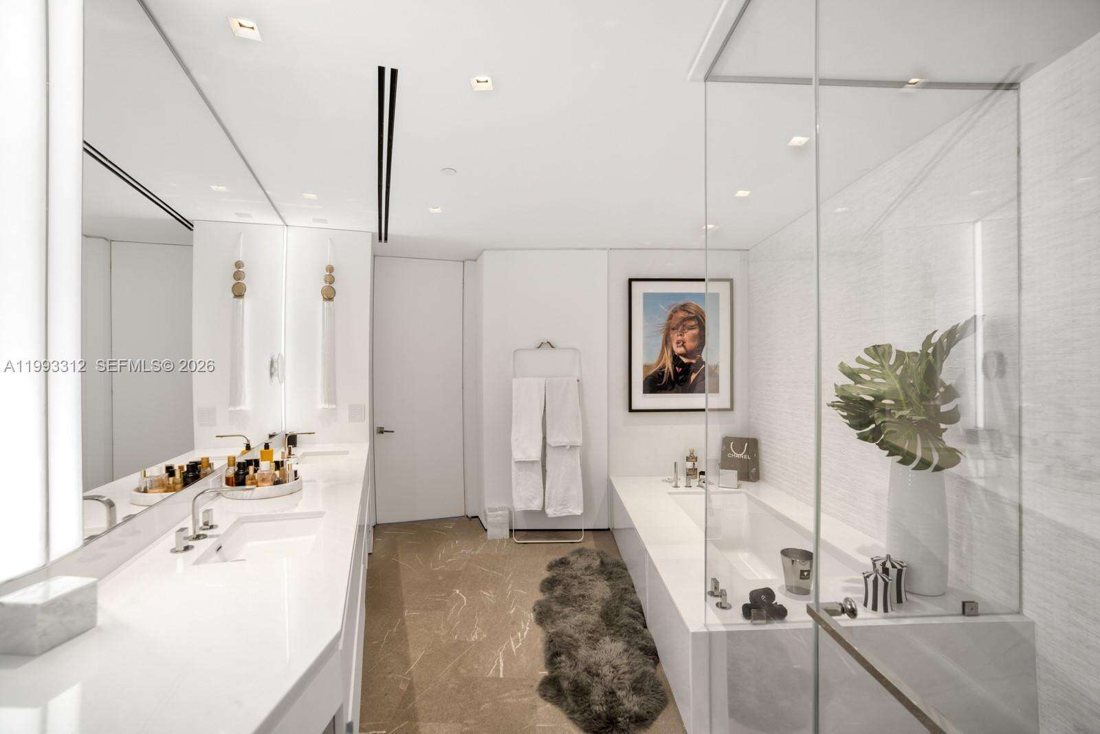 Continuum Unit #1106/07 | Picture 18