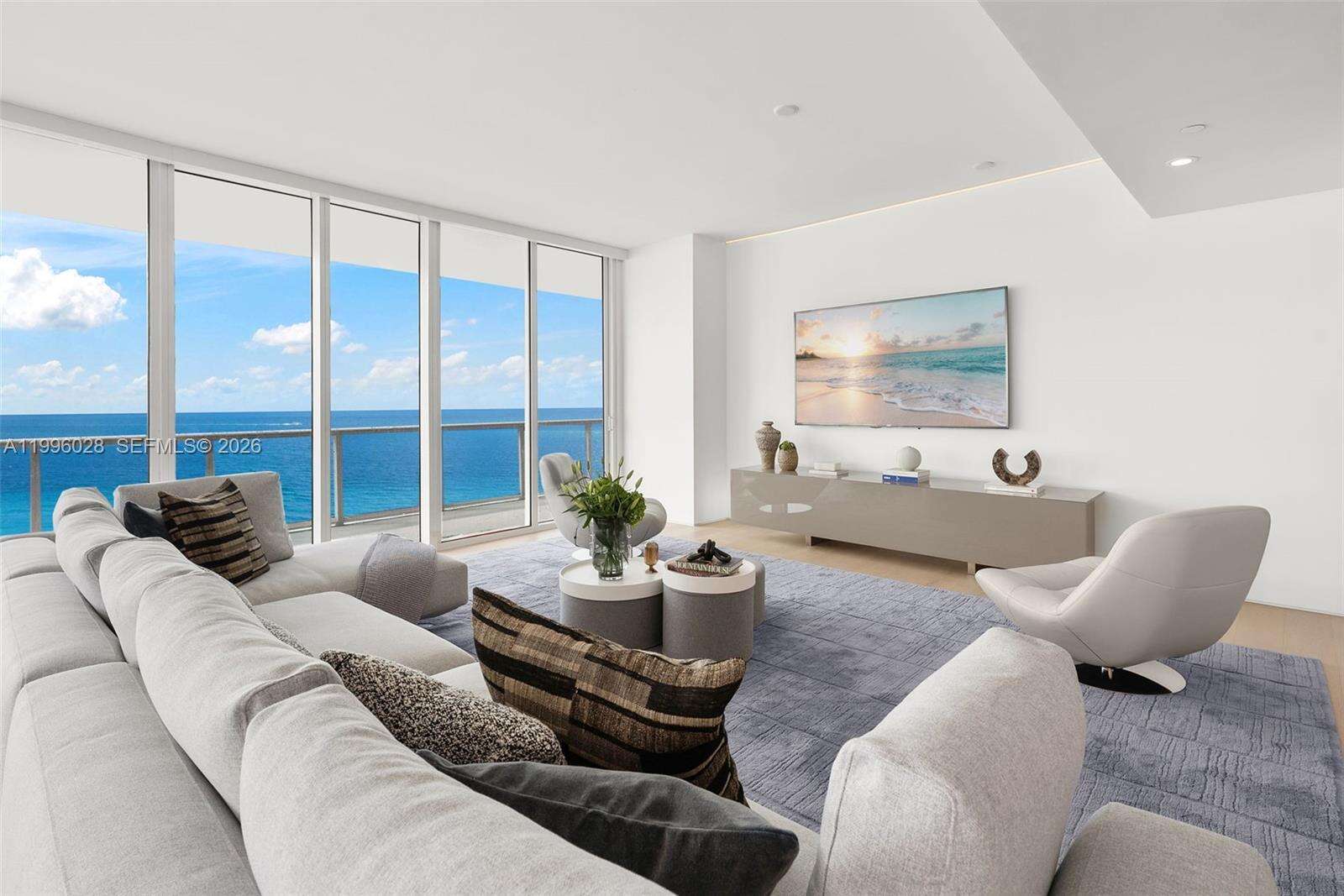 Continuum Unit #1906/07 | Picture 3